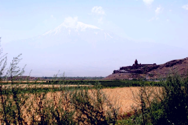 Image:Khorvirap.jpg