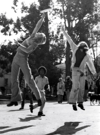 frisbee02.jpg